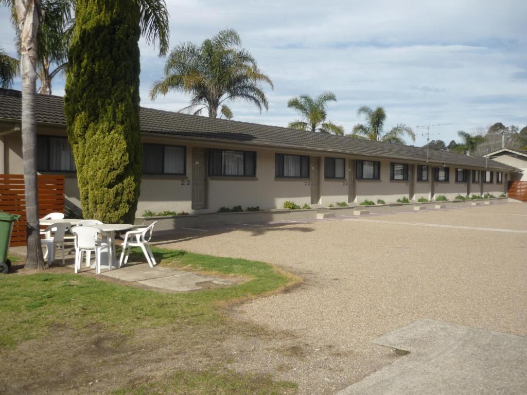Hanging Rock Family Motel Бейтманс Бей Екстериор снимка